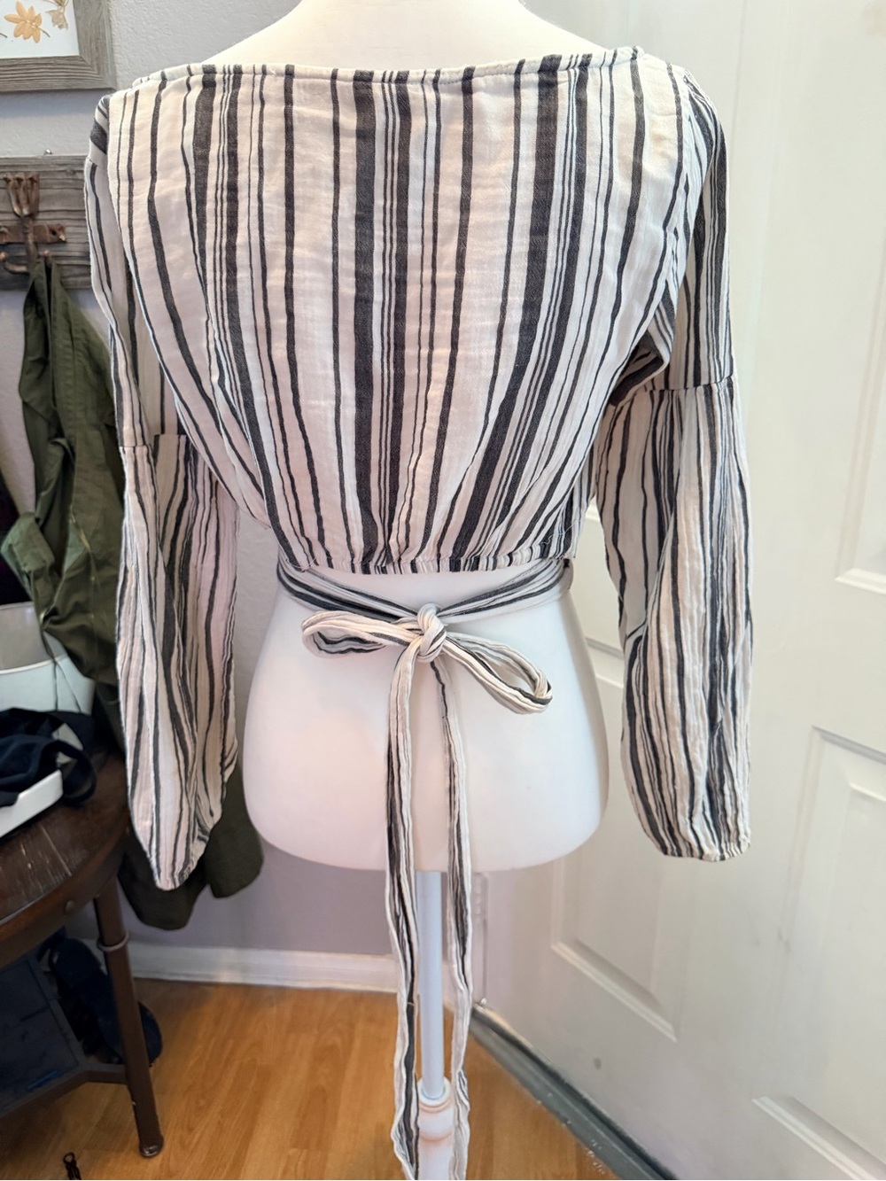 Jen's Pirate Booty Black & Cream Striped Lightweight Blouse - Picture 4 of 8
